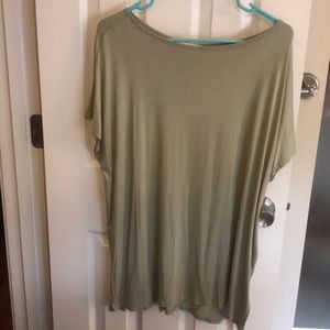 A.gain short sleeve dolman sage green shirt